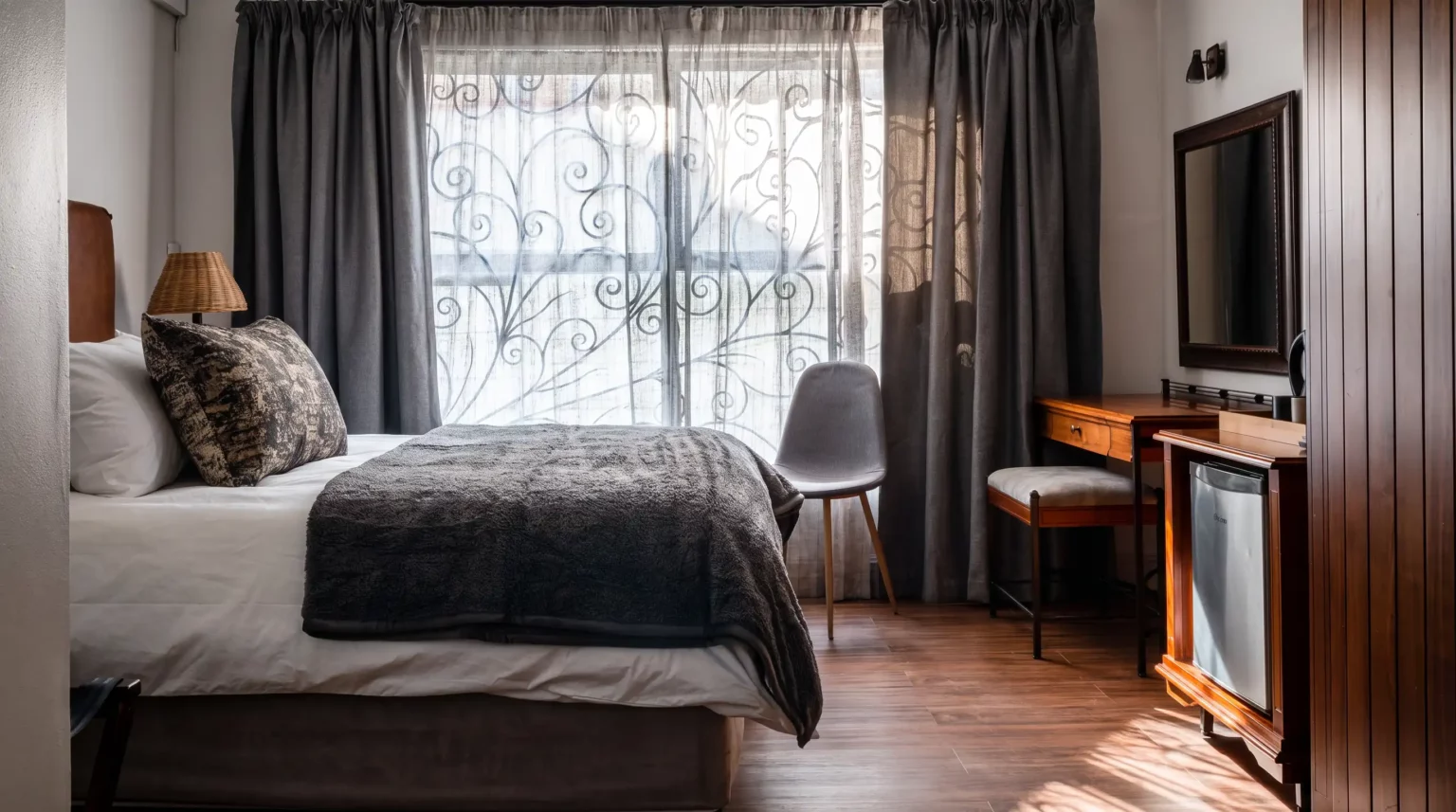 Cape Panorama Lodge Queen Suites Accommodation
